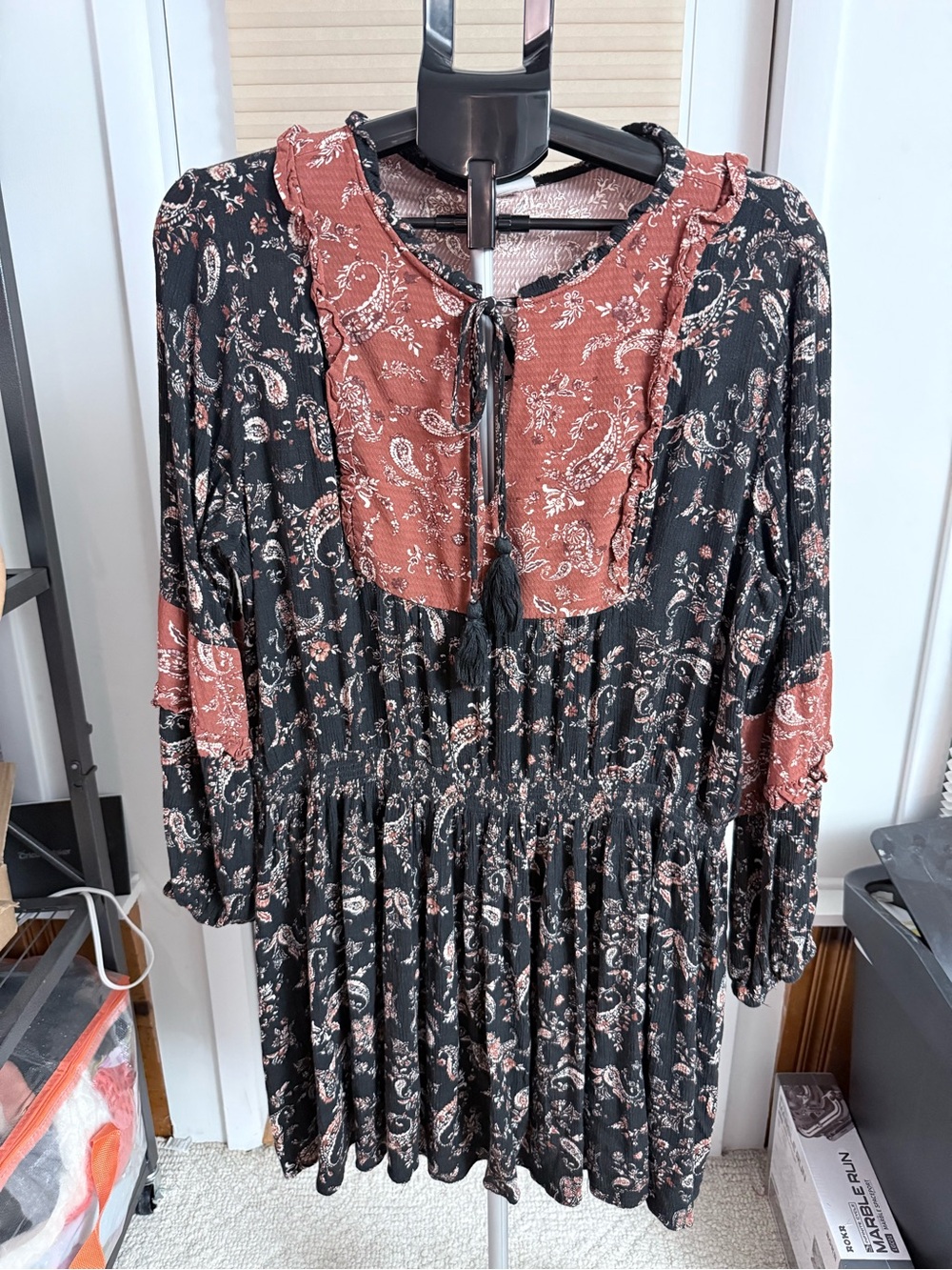 Knox Rose paisley boho peasant mini dress rust and black Ruffle yoke tassel ties